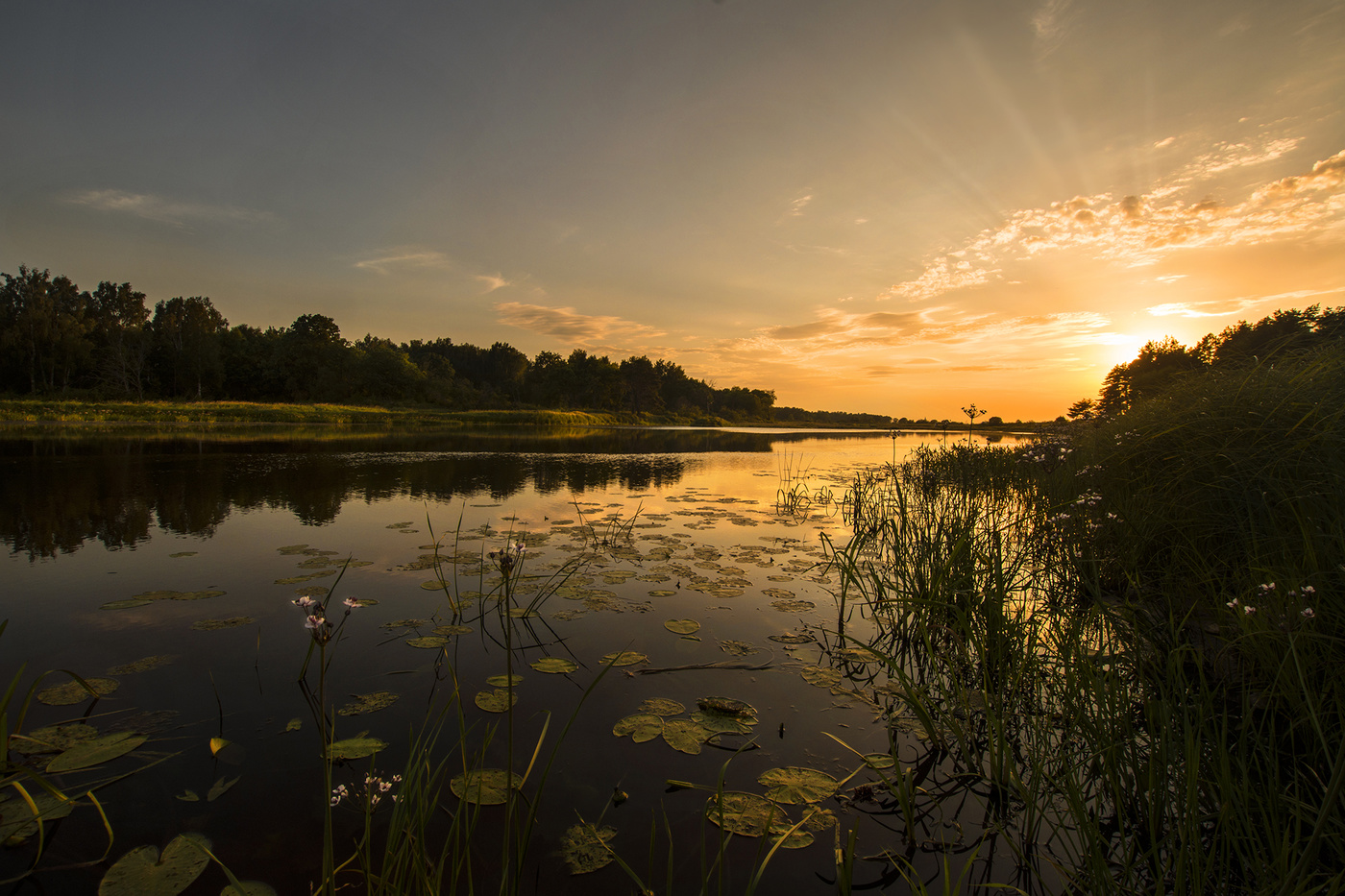 Am Abend Sonnenuntergang