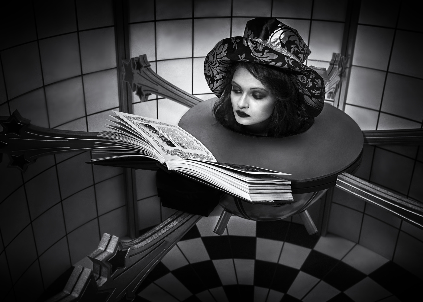 Club of sci fi of a name of Professor Dowell...