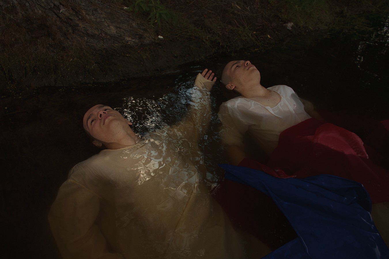 The atomicity continuum, 4 pm