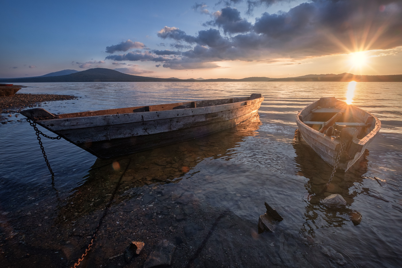Sonnenuntergang über dem See