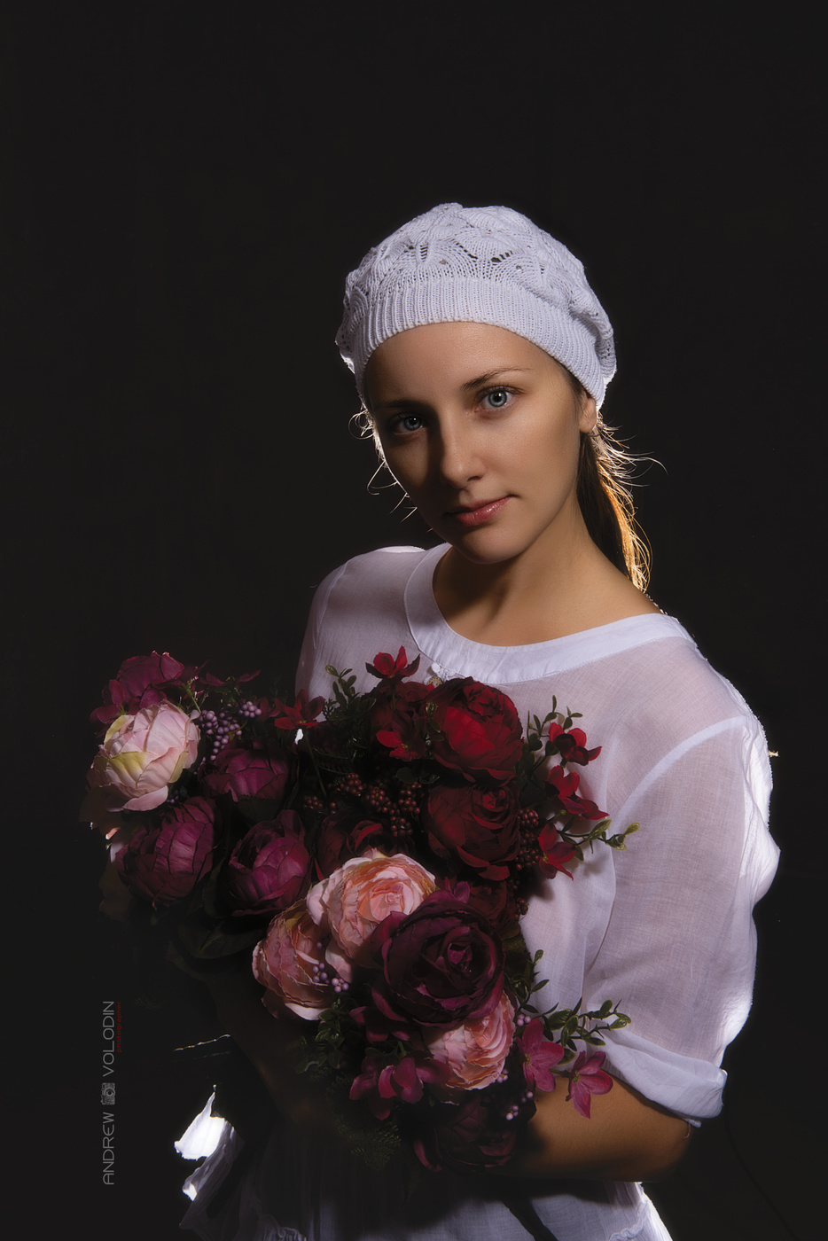 Mädchen mit Pfingstrosen