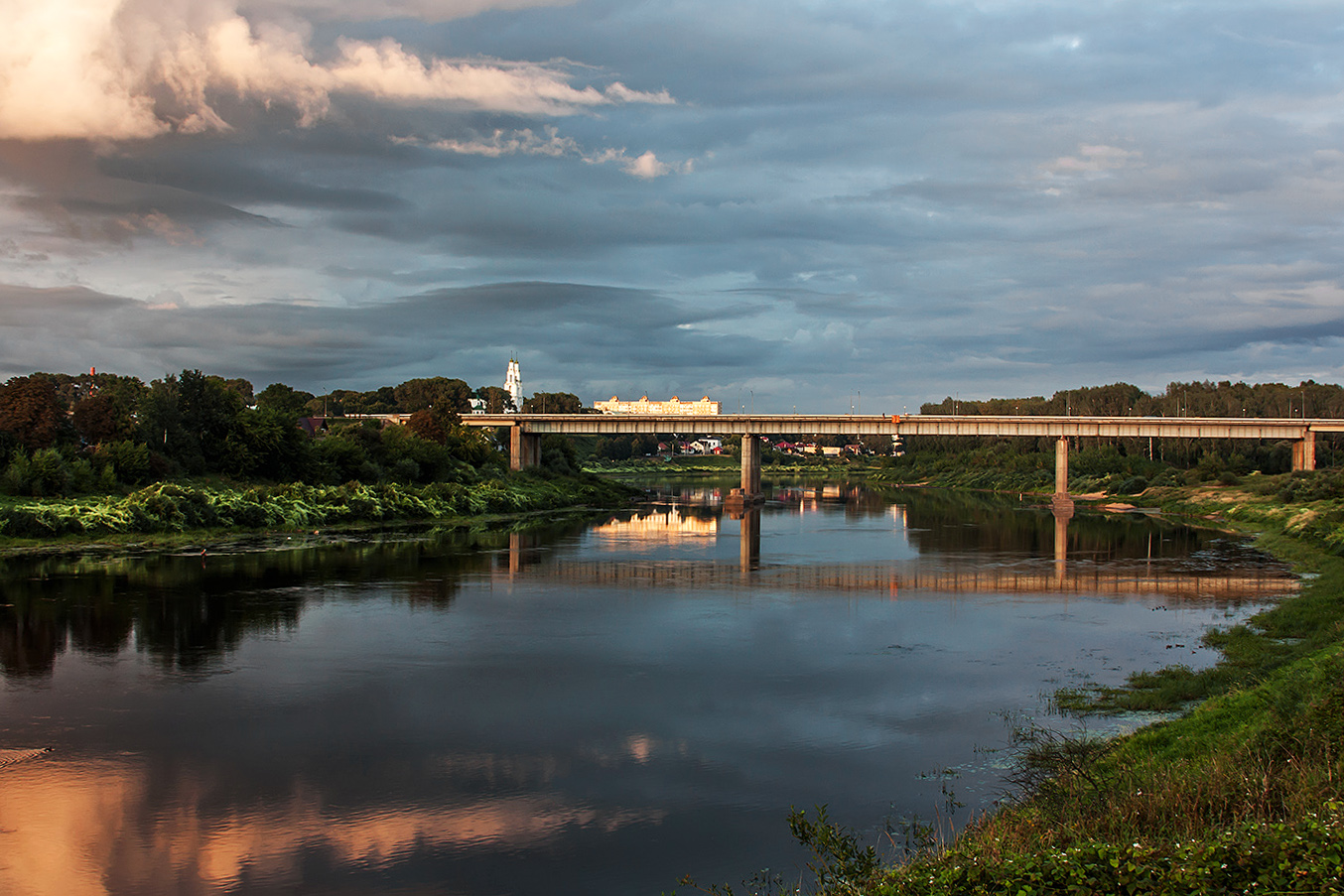 In den Sonnenuntergang.
