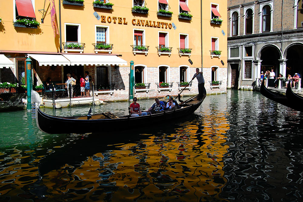 Gondeln und Kanäle