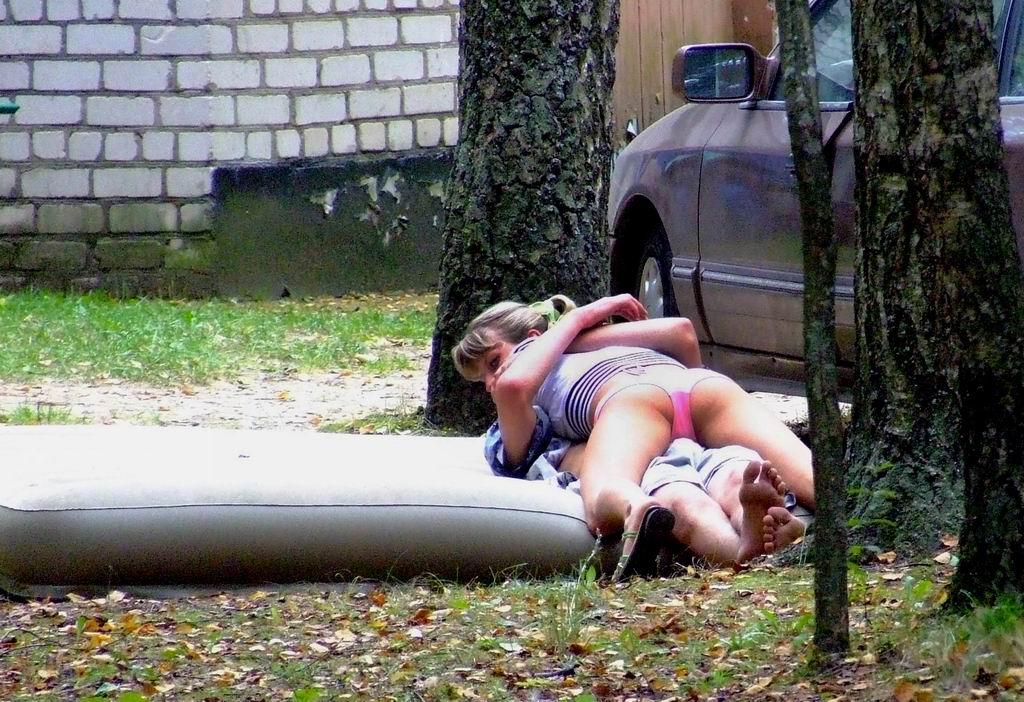 schön für uns, wer beobachtet, oder muss ich denken?