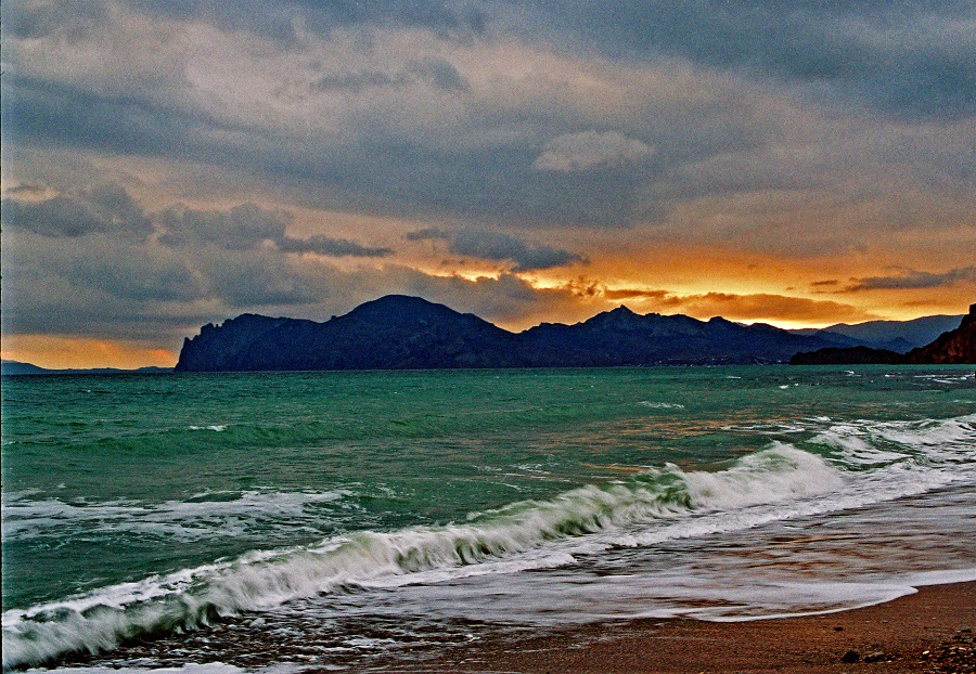 Sonnenuntergang über dem Kara Dag