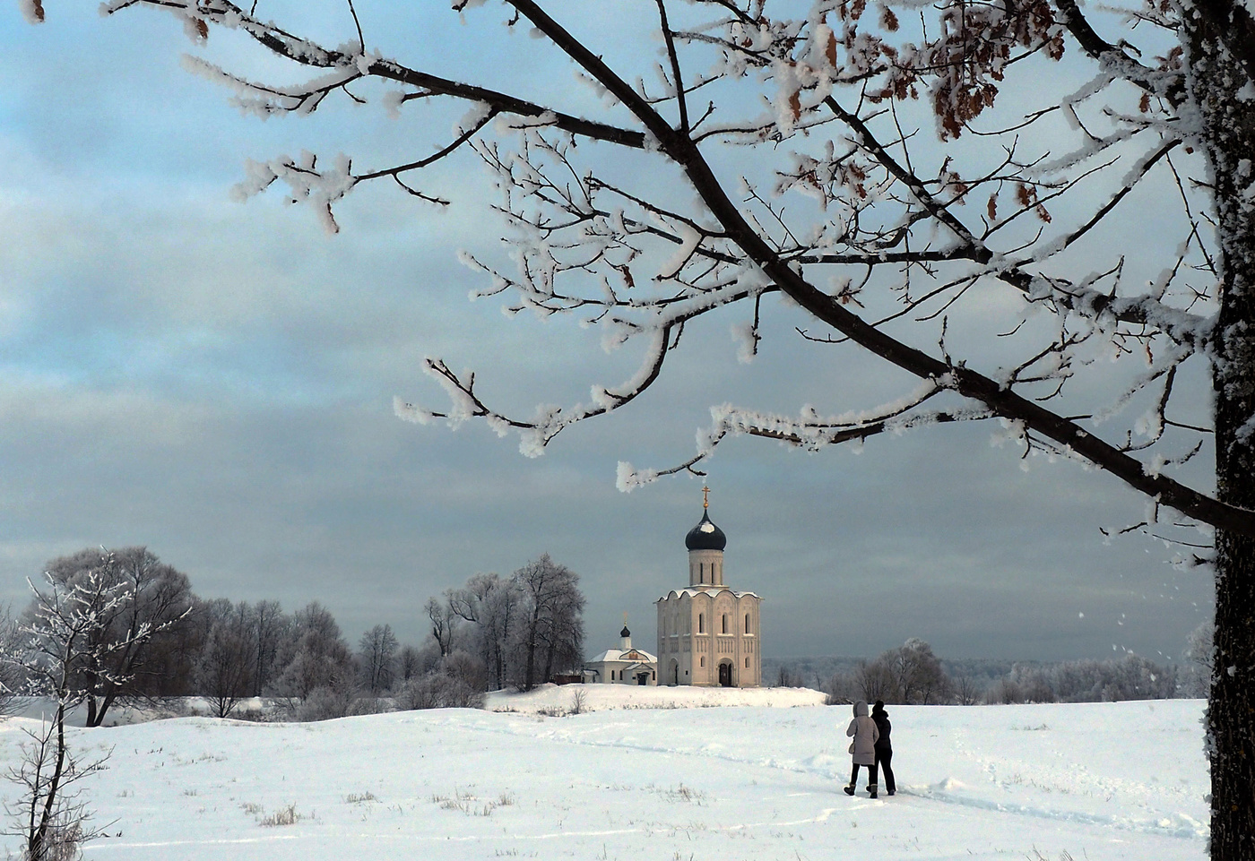 Gehen Sie in die Kirche