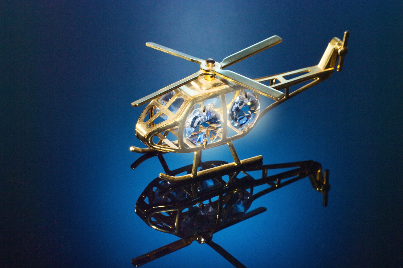 golden helicopter