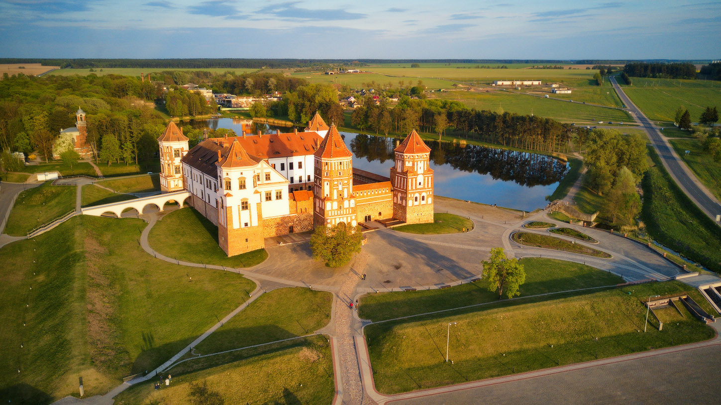 Mir Castle