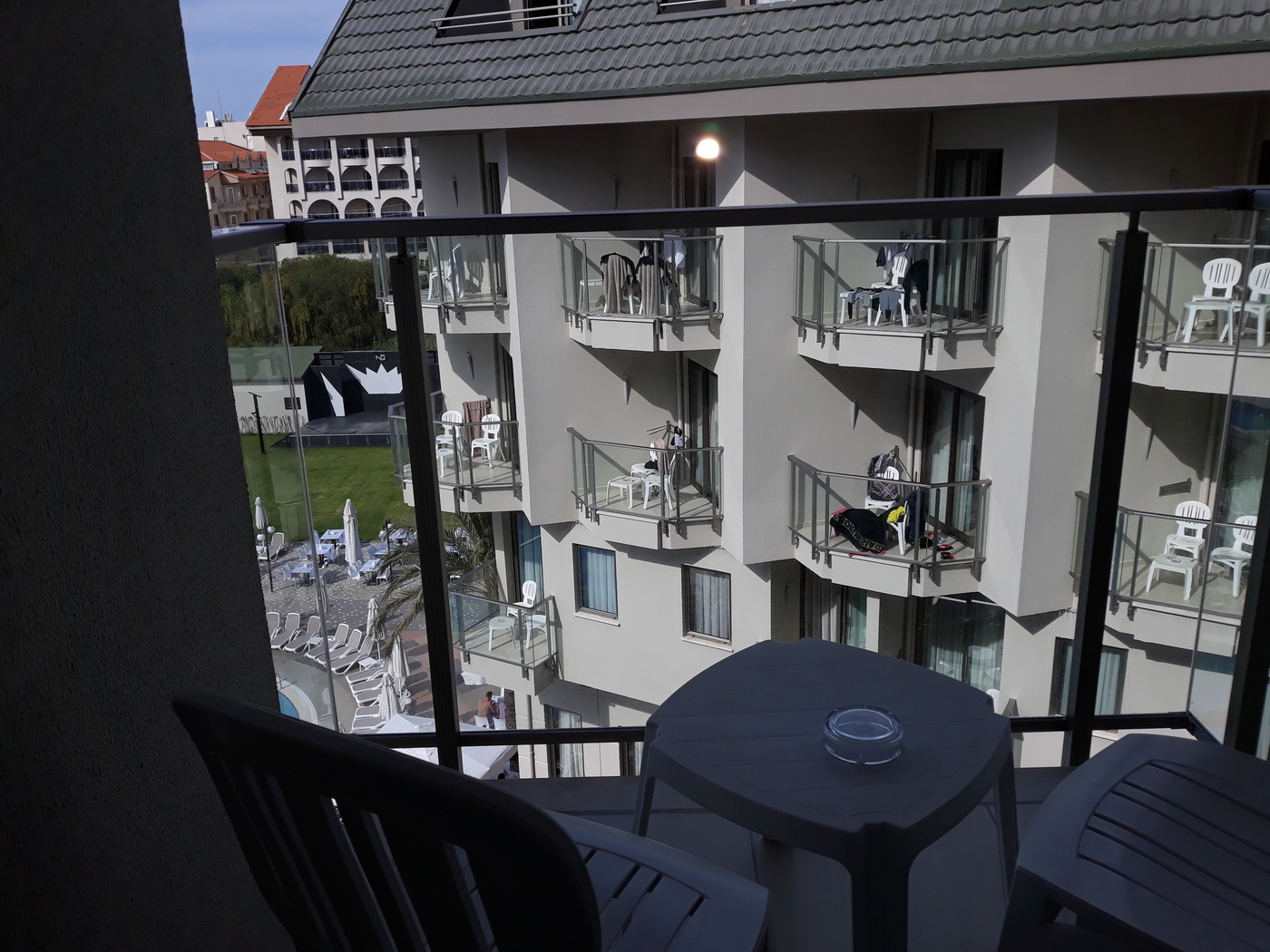 Und von unserem Fenster ...