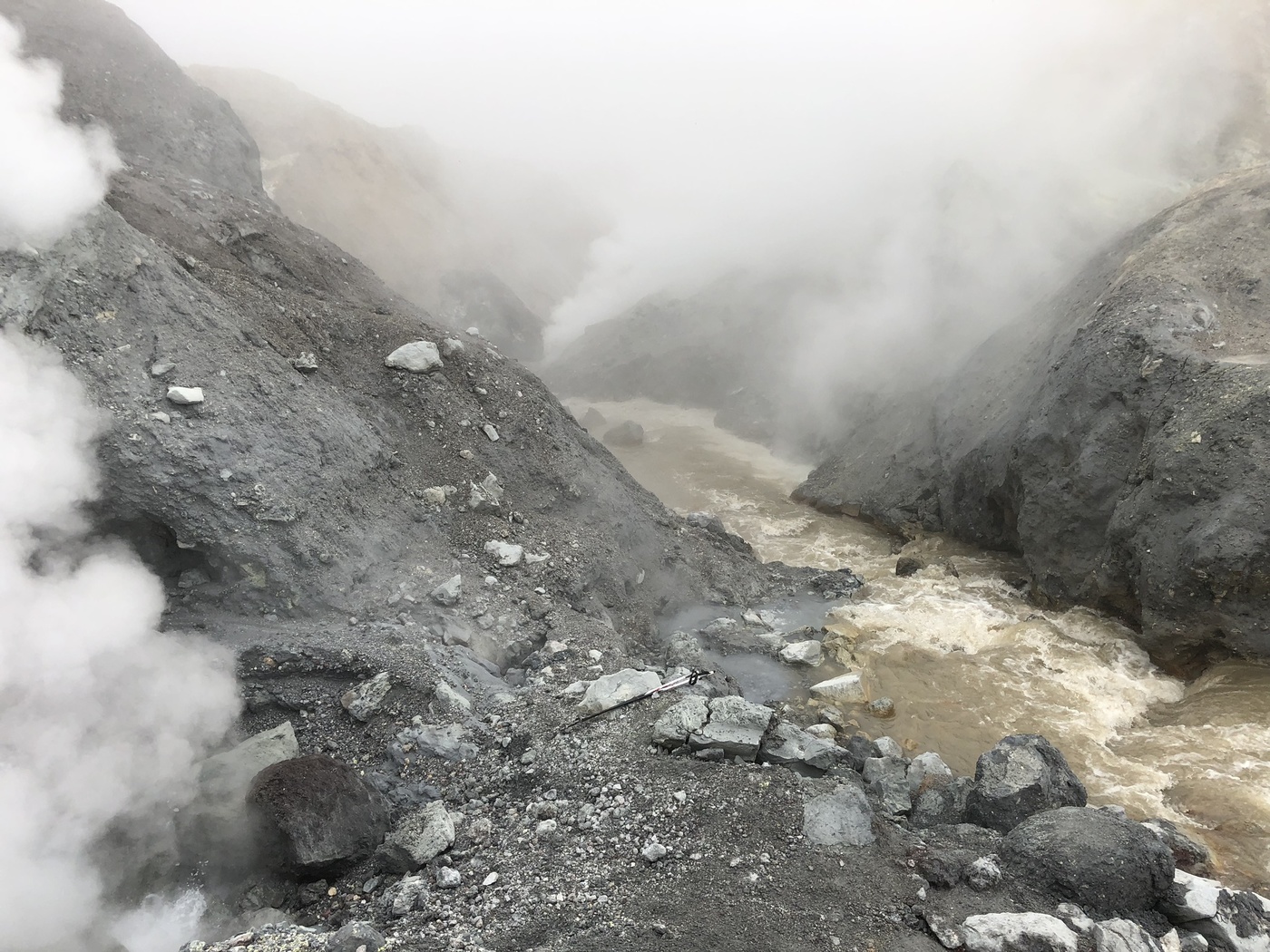 Im Krater des Vulkans