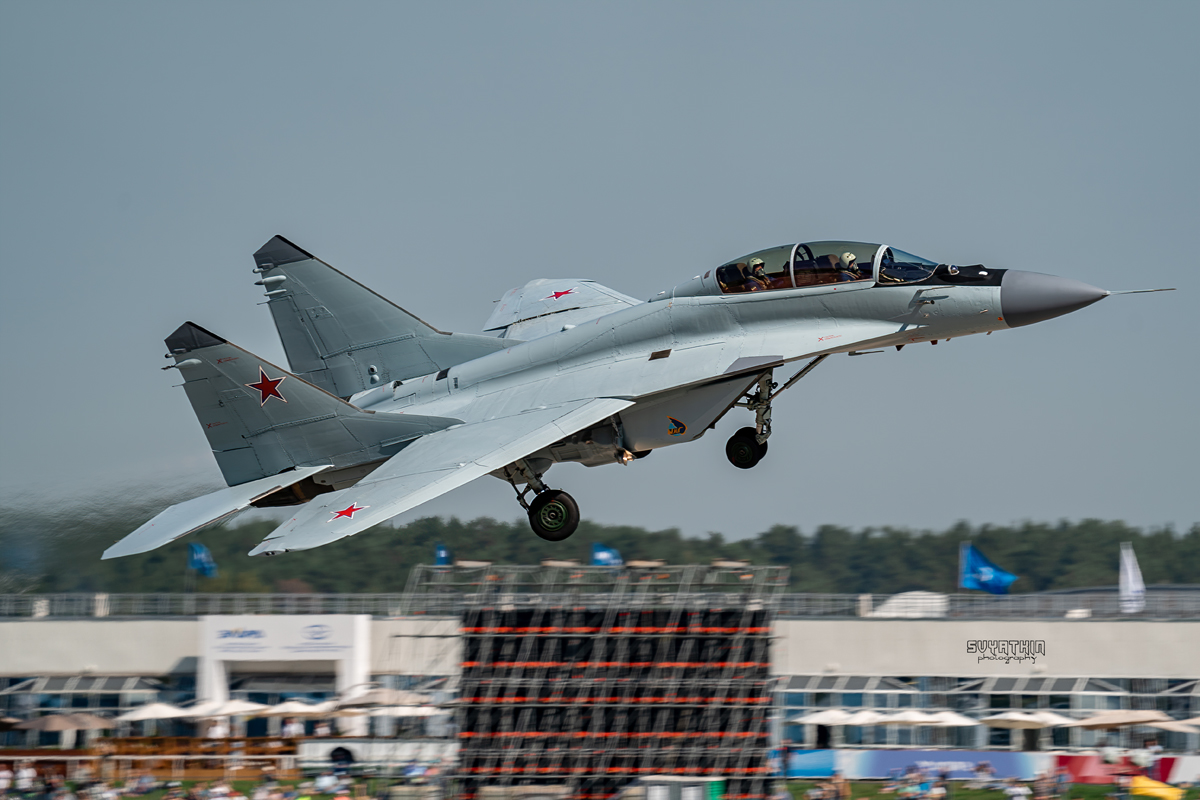 MiG-35