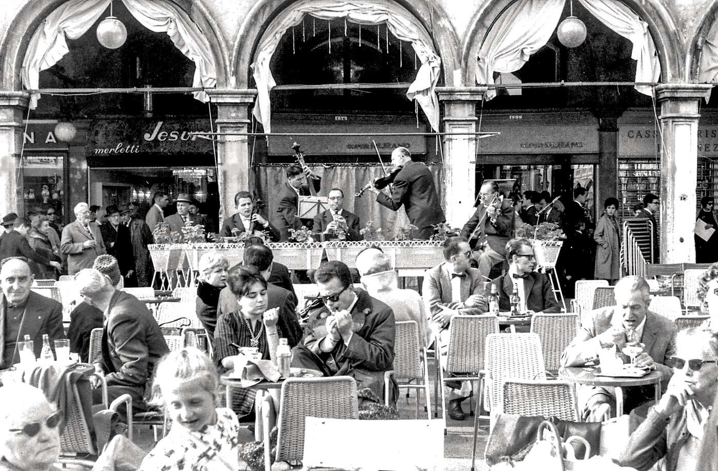 Orchestra in Piazza San Marco nel 1966.