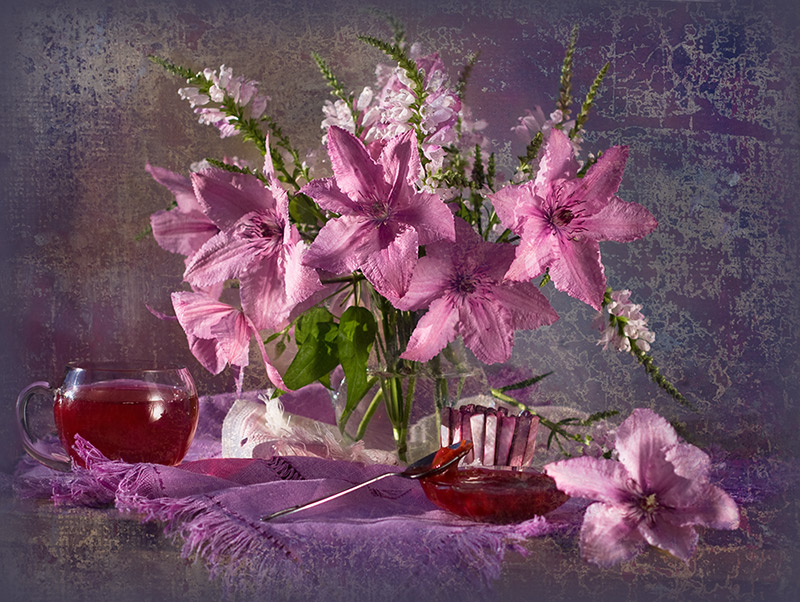 Marmelade und Kompott.