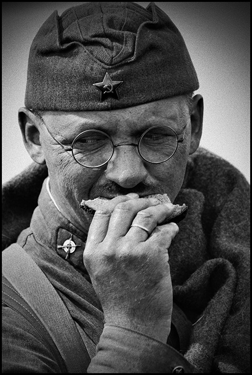 über ein Stück Brot