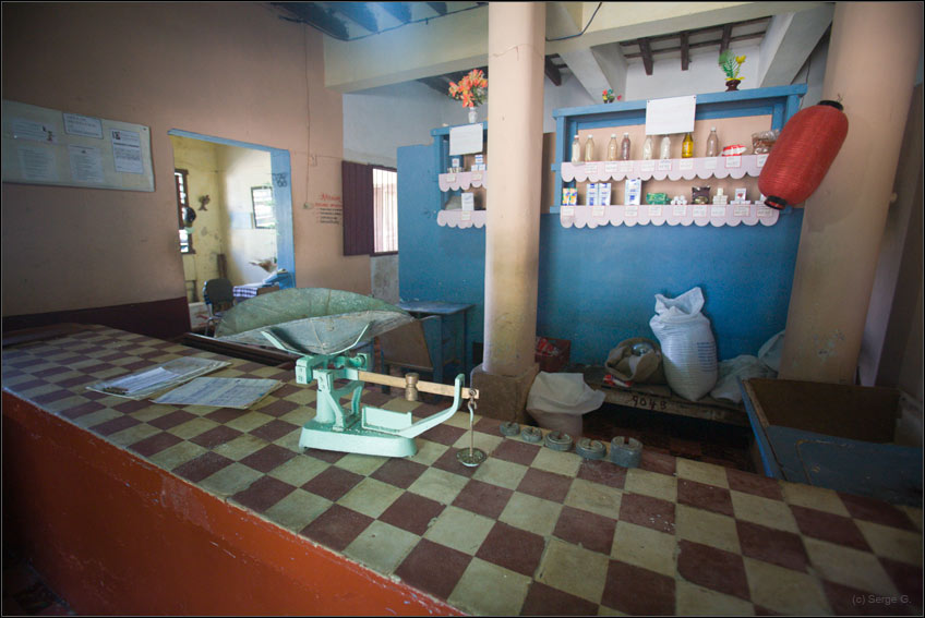 Lebensmittelgeschäft Grüße aus sozialistischen Kuba.