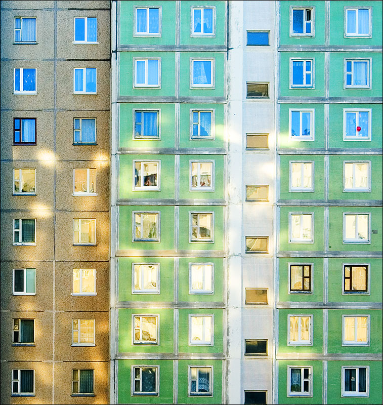 WINDOWS
