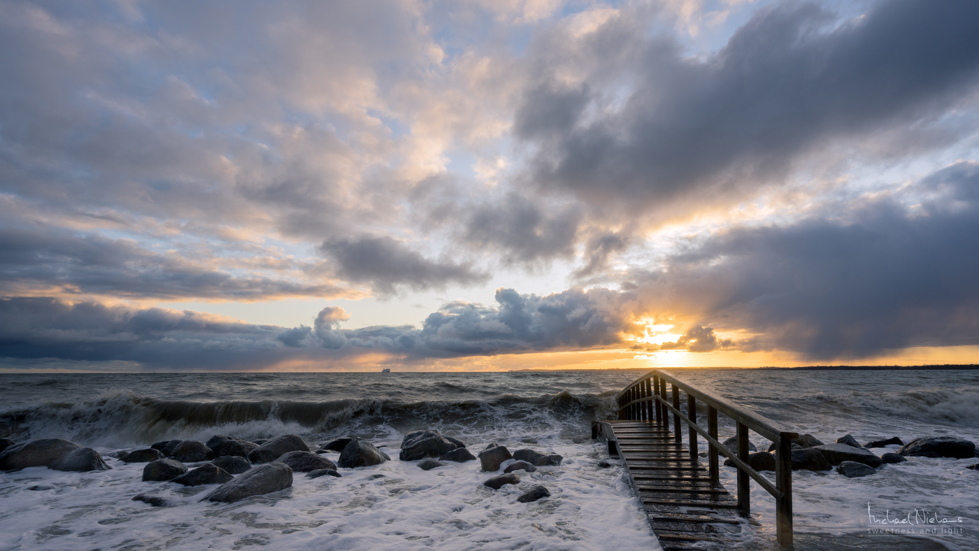 Ein Schiff wird kommen...