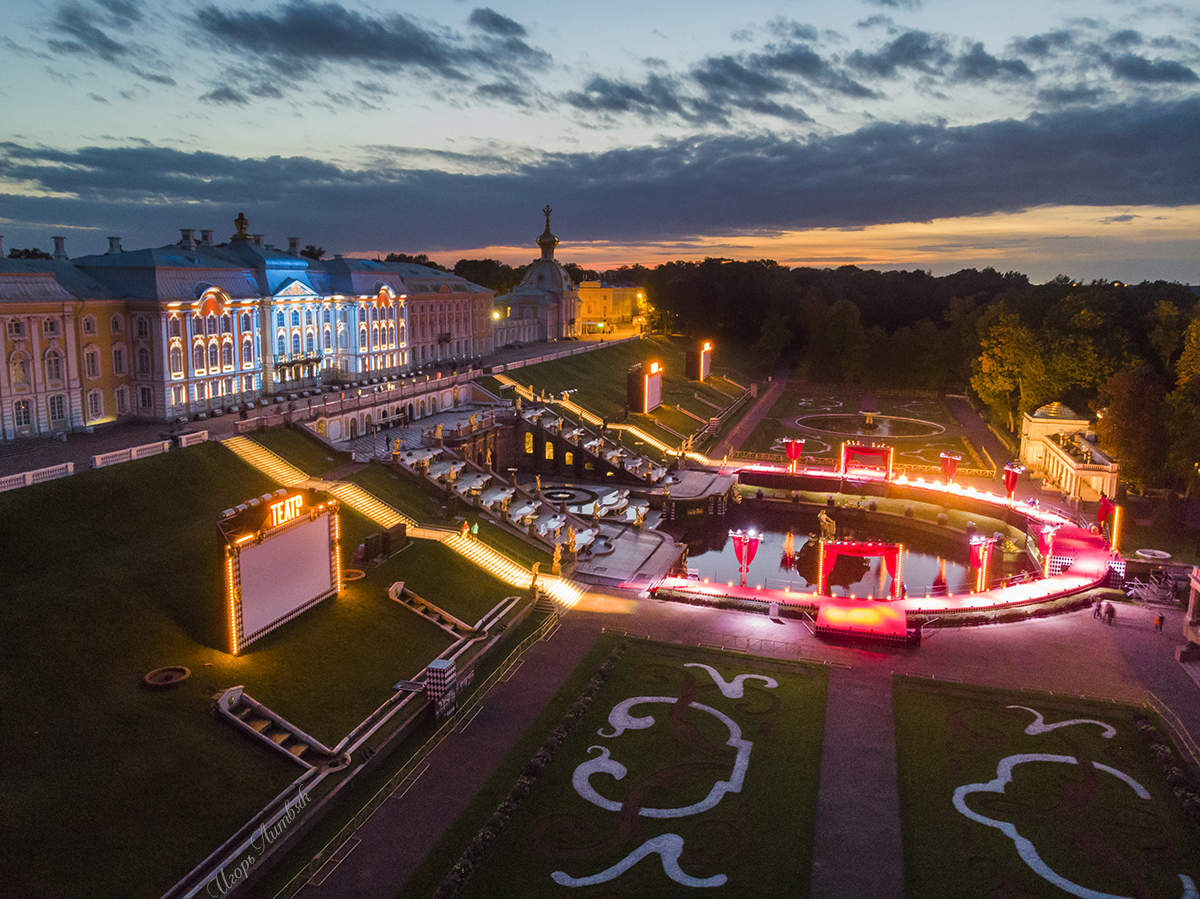 Петергоф. Праздник фонтанов