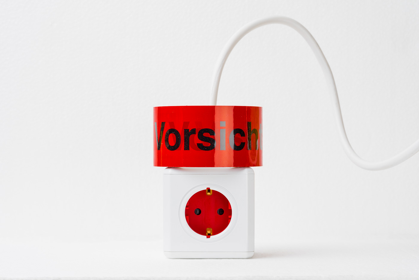 Achtung Stromschlag