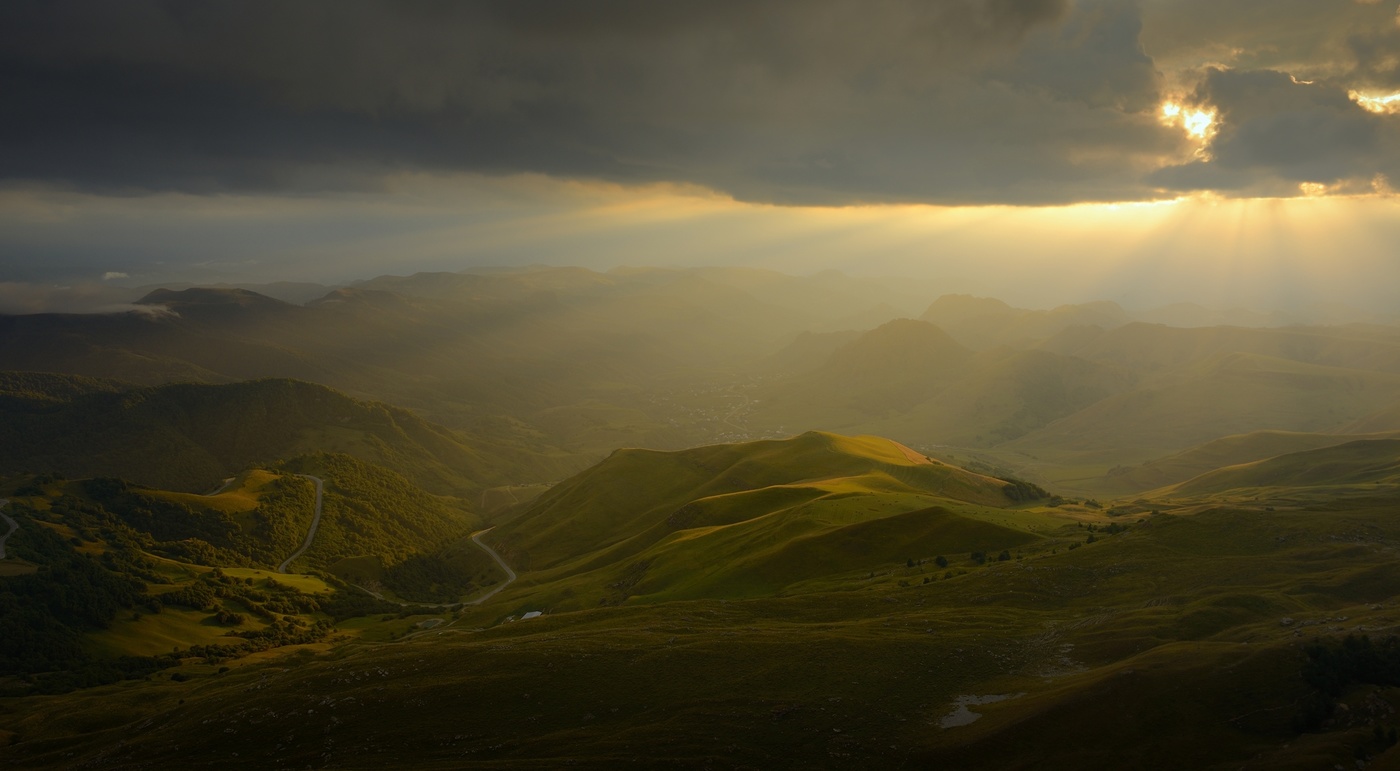 Sonnenuntergang in den Bergen