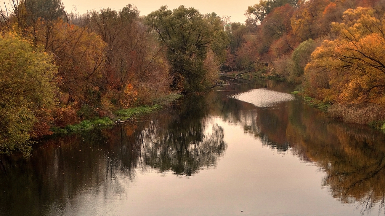 allen Farben des Herbstes