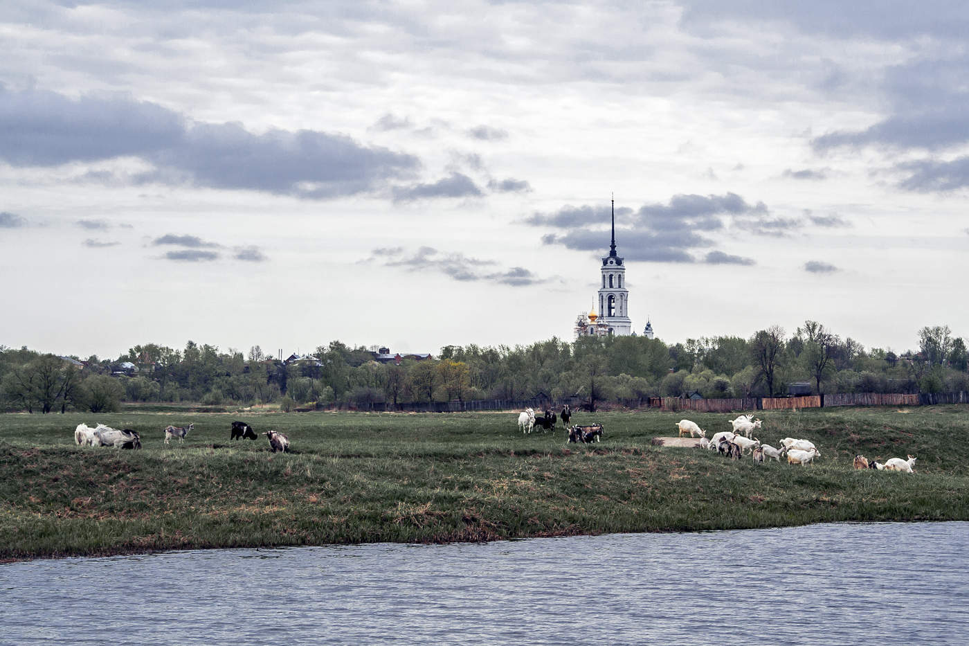auf der anderen Seite