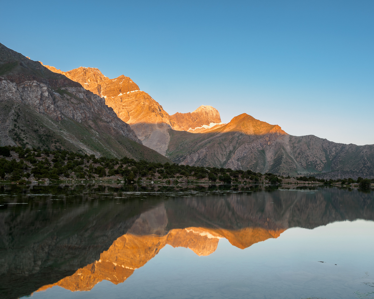 auf der anderen Seite