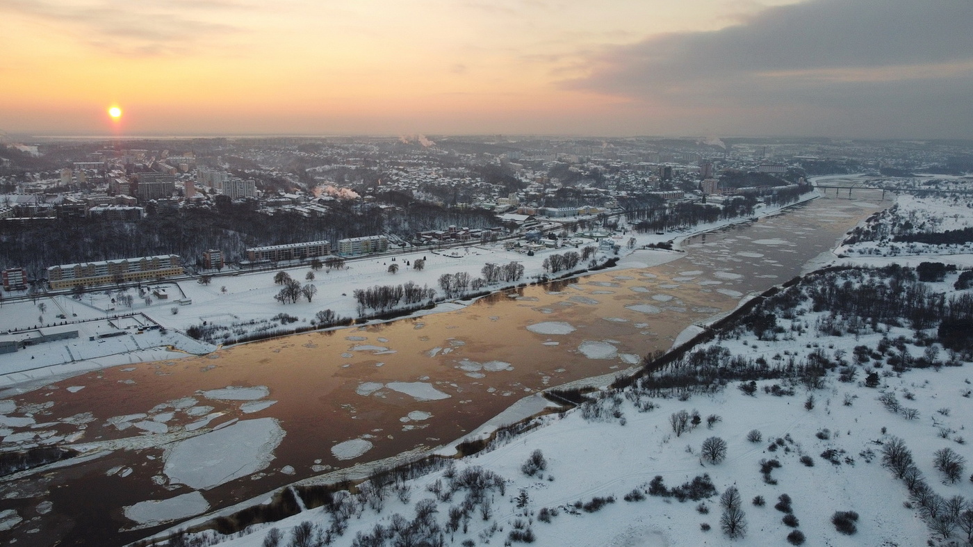 Sonnenuntergang im Winter