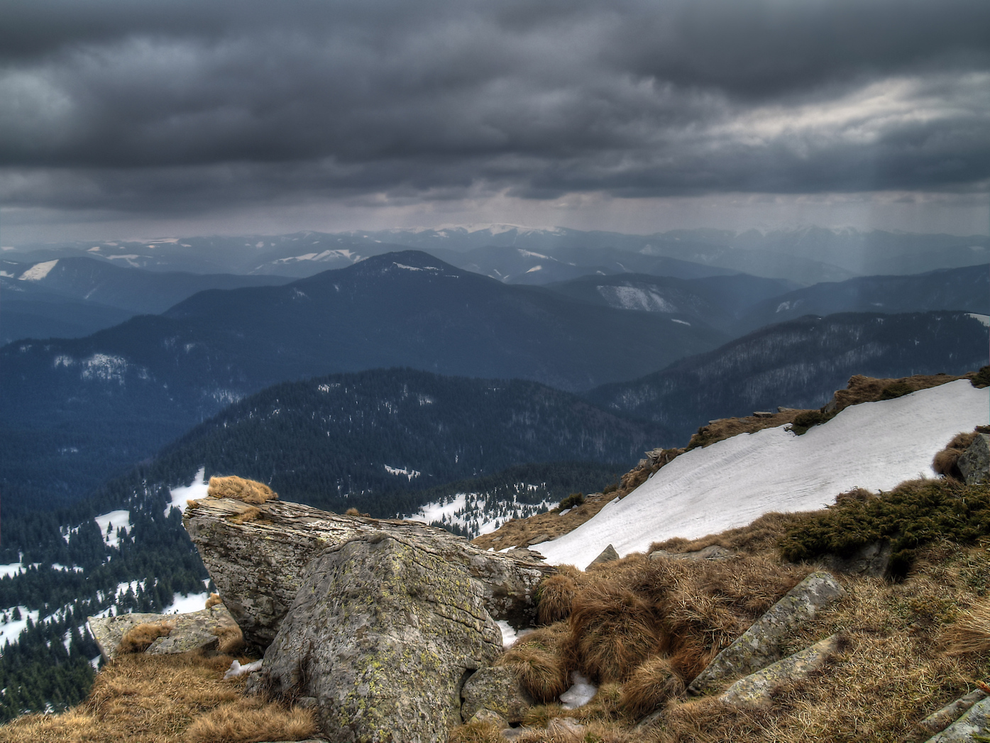 Überwiegend bewölkt