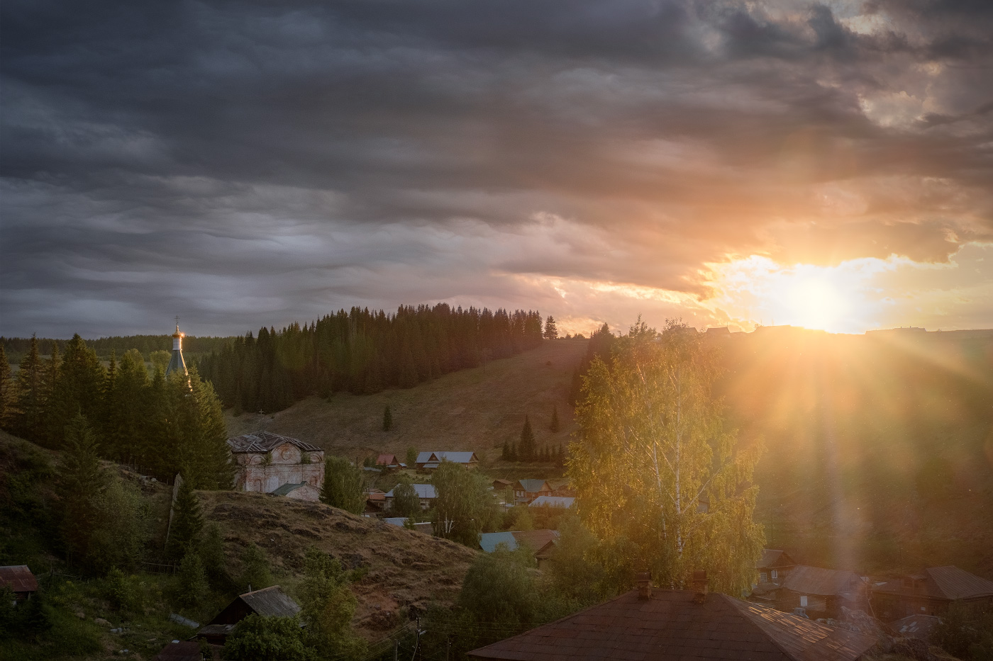 Sonnenuntergang nach dem Sturm