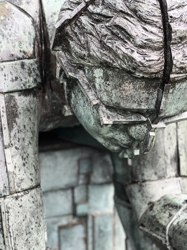 Chris R Hasenbichler